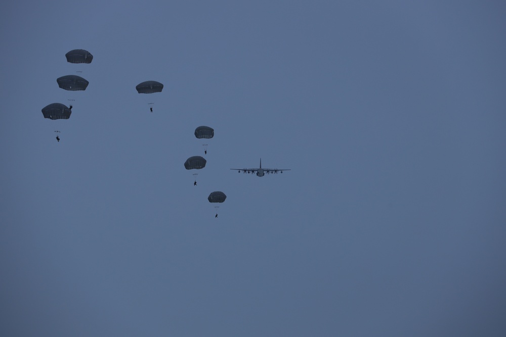 VMGR-153 Personnel Air Drop