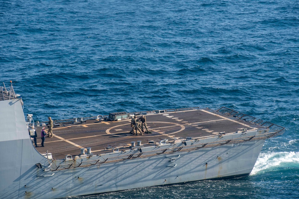 U.S. Navy Explosive Ordnance Disposal Technicians Conduct Helicopter Rope Suspension Drills