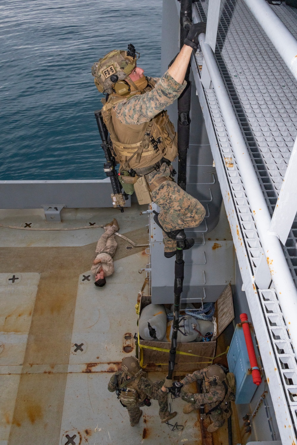 31st Marine Expeditionary Unit Maritime Raid Force conducts Visit, Board, Search and Seizure training aboard USAV Calaboza