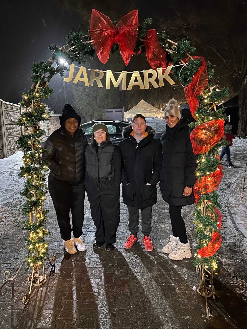 Provider Soldiers visit Powidz Christmas Market