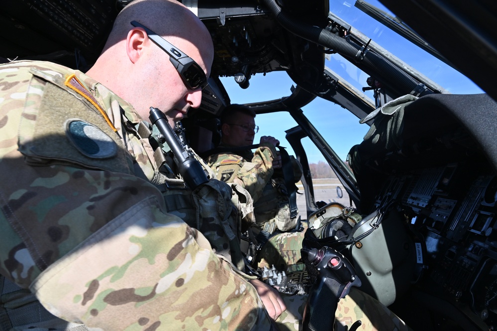 D.C. National Guard's ‘District Dustoff’ maintains hoist proficiency