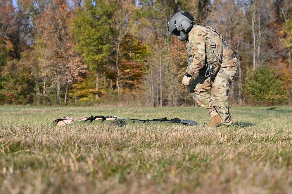 D.C. National Guard's ‘District Dustoff’ maintains hoist proficiency