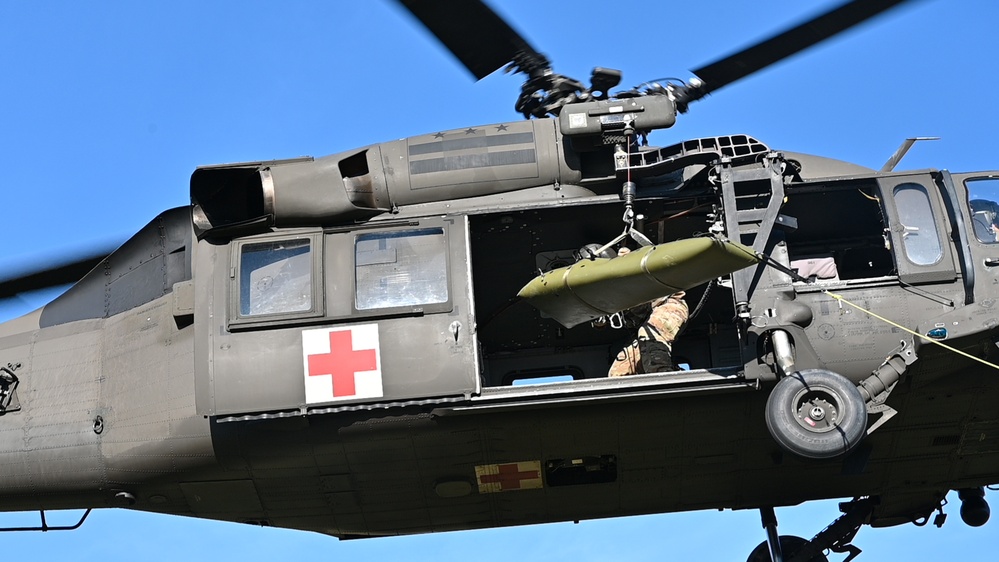 D.C. National Guard's ‘District Dustoff’ maintains hoist proficiency