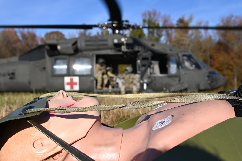 D.C. National Guard's ‘District Dustoff’ maintains hoist proficiency