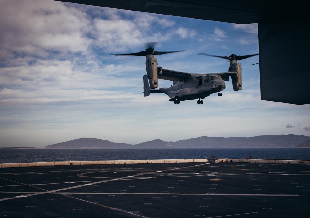 26th MEU(SOC) execute Full-Mission-Profile TRAP during Greek Bilateral Exercise