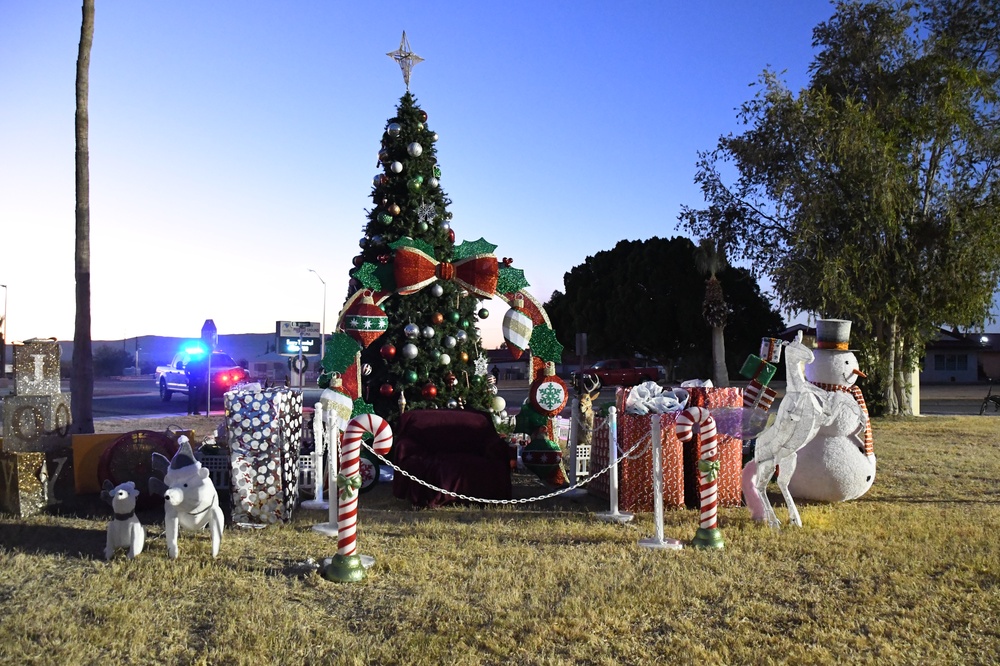 YPG community tree lighting ceremony fun for all