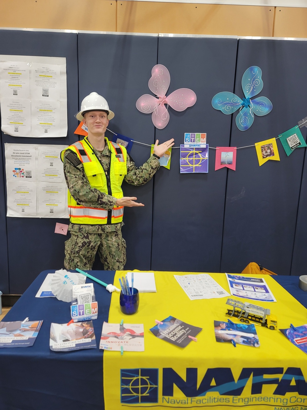 Enchanting Debut: NAVFAC Northwest Unveils STEM Program, Brings Science and Engineering Activities to ‘Once Upon a STEAM’ Event for K-5 Students