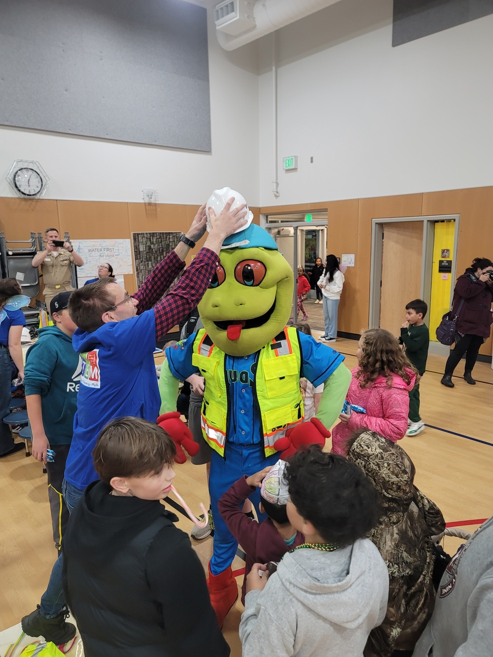 Enchanting Debut: NAVFAC Northwest Unveils STEM Program, Brings Science and Engineering Activities to ‘Once Upon a STEAM’ Event for K-5 Students