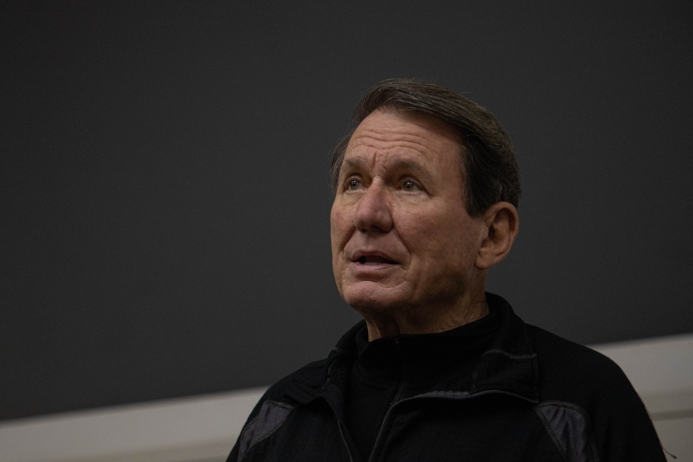 Phil Downer speaks to recruits