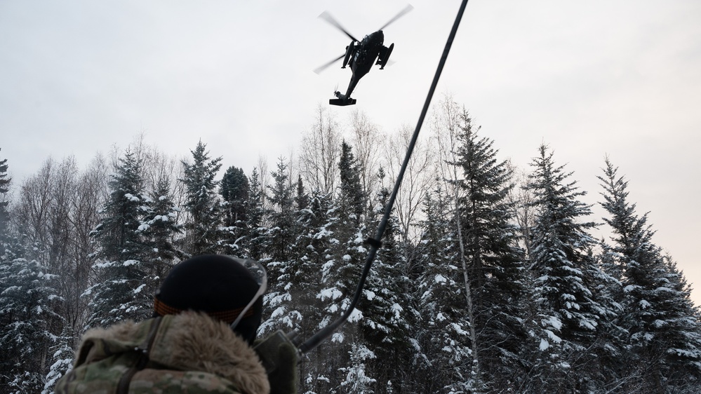 Service Members participate in Arctic Survival School on Eielson Air Force Base