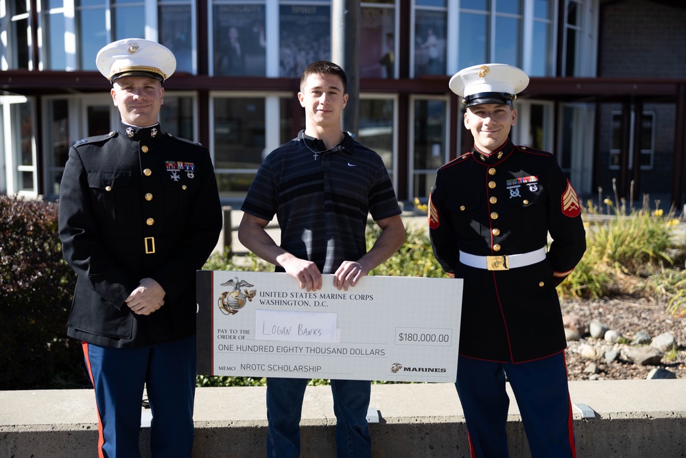 Sacramento Marines Present NROTC Scholarship