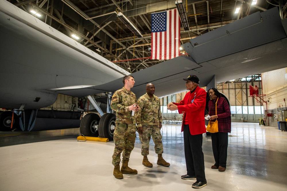 Tuskegee Airman returns to Lockbourne Air Force Base