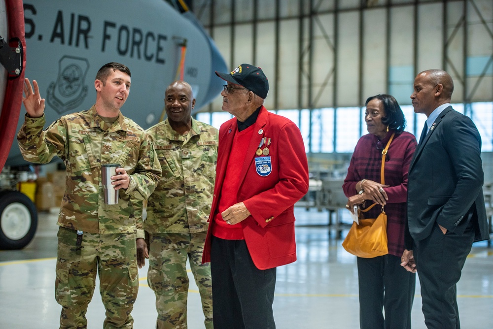 Tuskegee Airman returns to Lockbourne Air Force Base