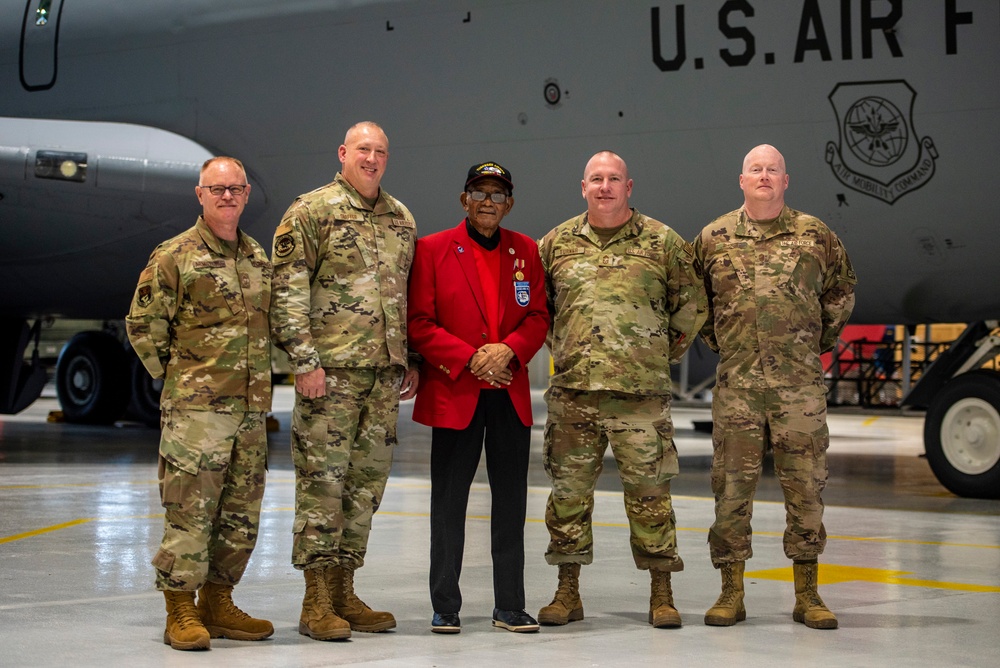 Tuskegee Airman returns to Lockbourne Air Force Base