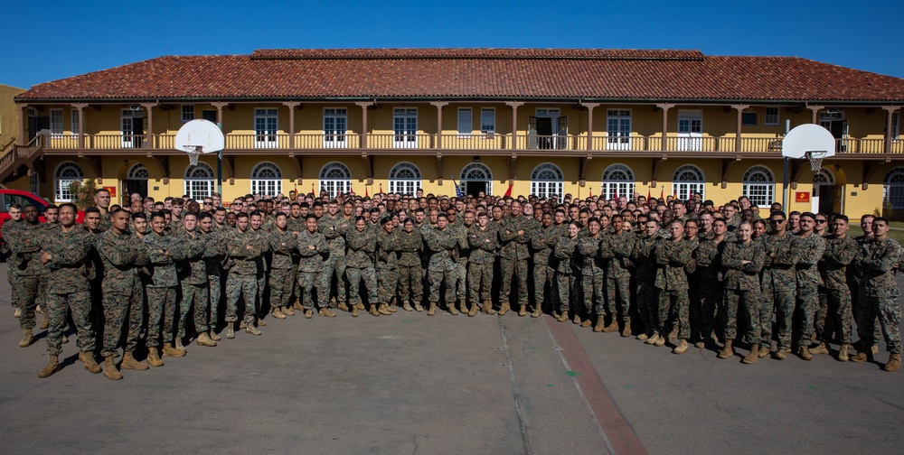 Sergeant Major of the Marine Corps visits MCRDSD