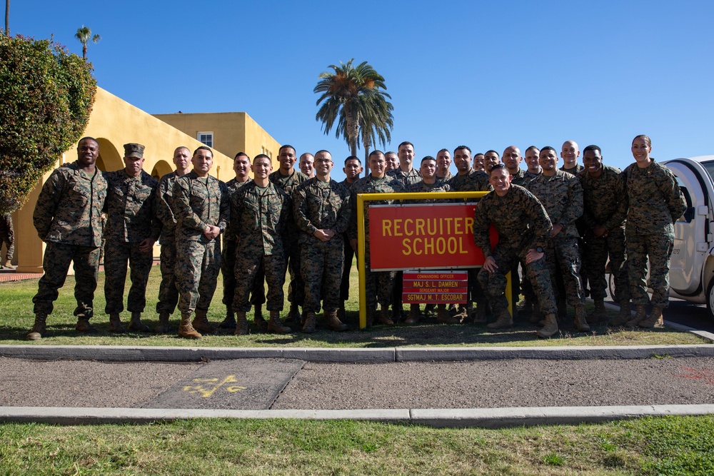 Sergeant Major of the Marine Corps visits MCRDSD