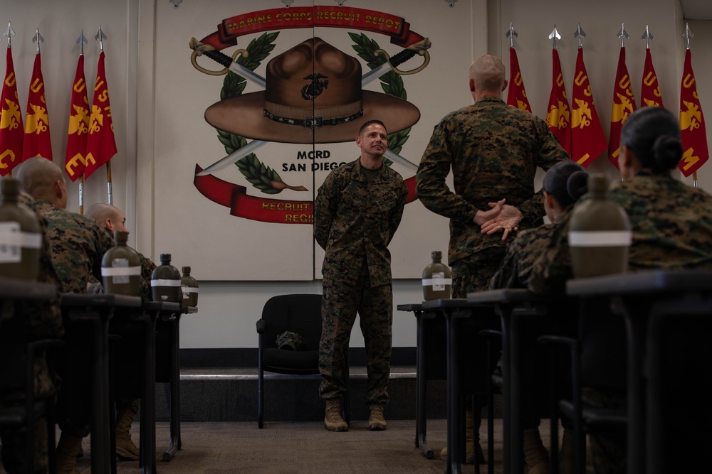 Sergeant Major of the Marine Corps visits MCRDSD