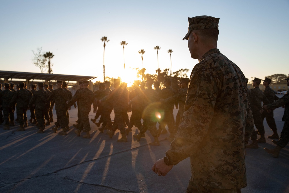 Sergeant Major of the Marine Corps visits MCRDSD