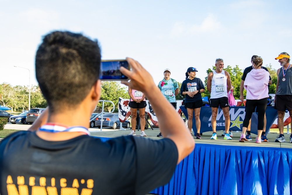 NORU participates in Navy Birthday 5K