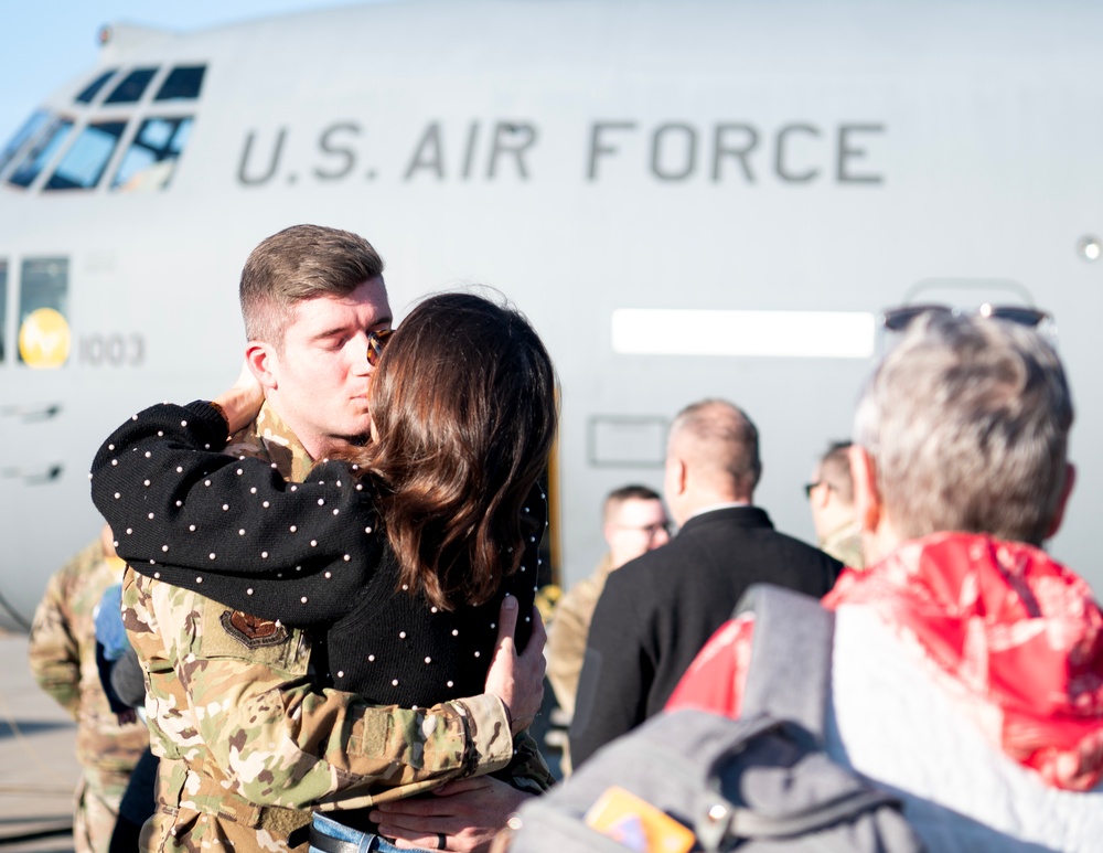 133rd Airlift Wing Members Home in Time for Christmas