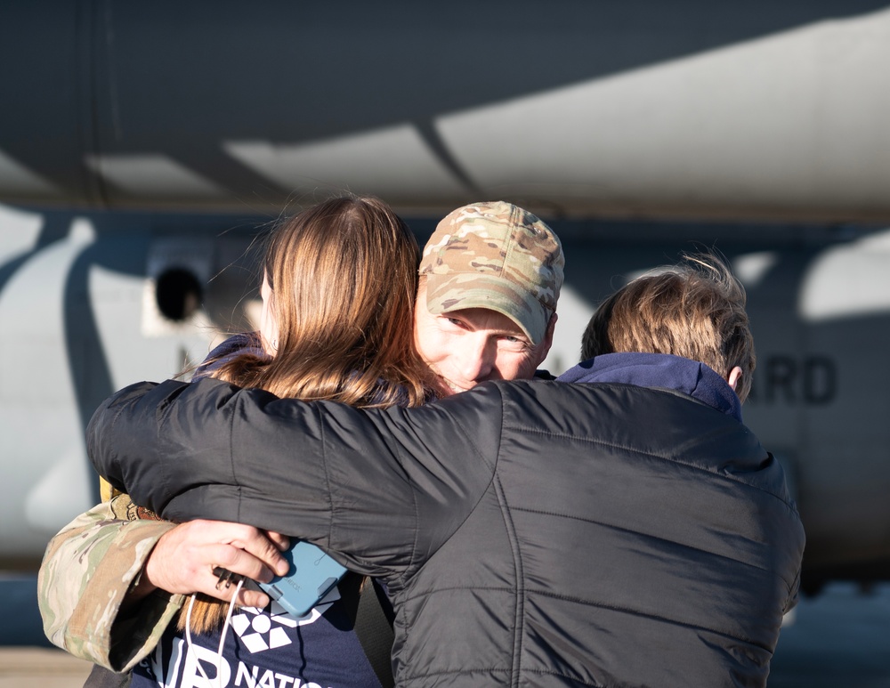 133rd Airlift Wing Members Home in Time for Christmas