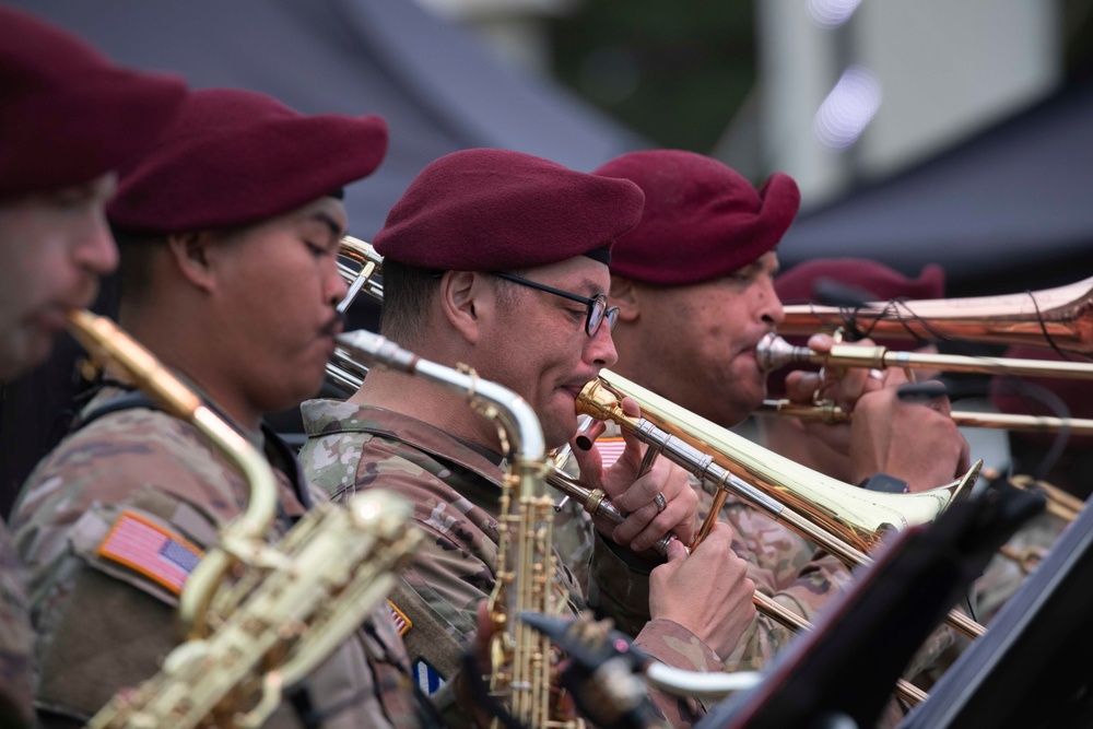 82nd Airborne Division Holiday Concert