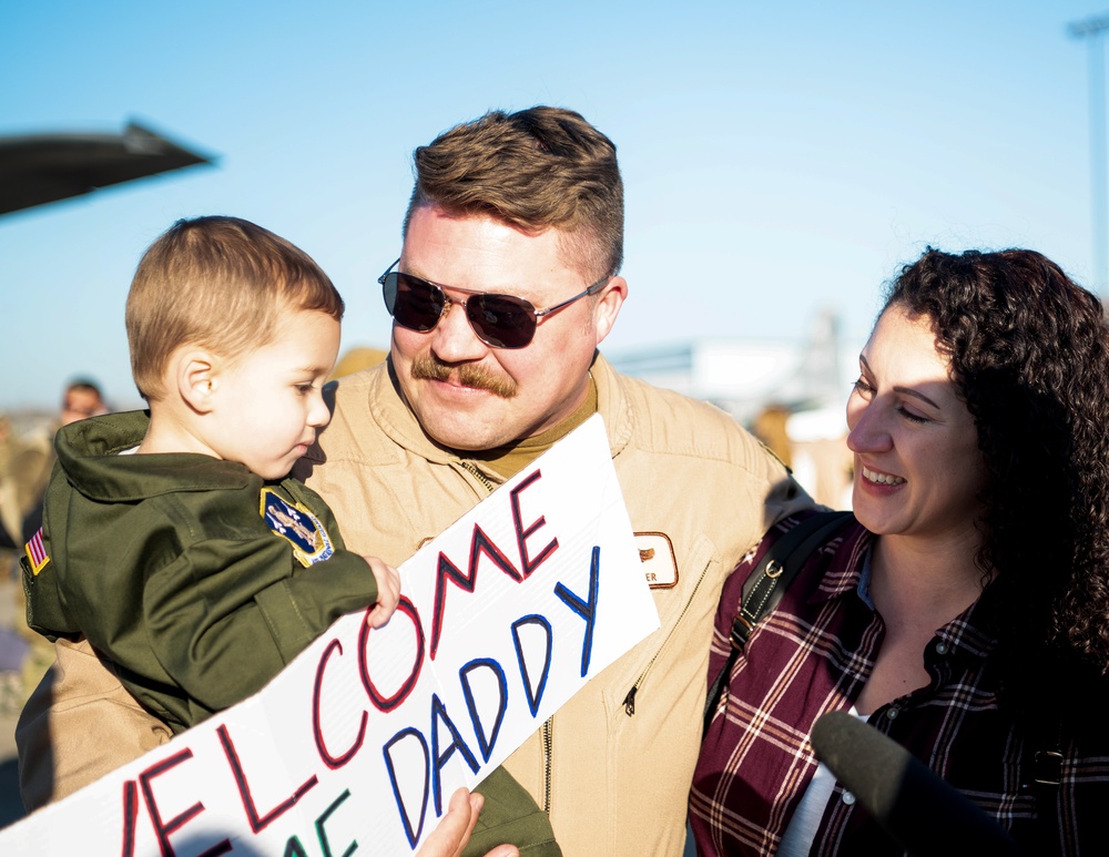 133rd Airlift Wing Members Home in Time for Christmas