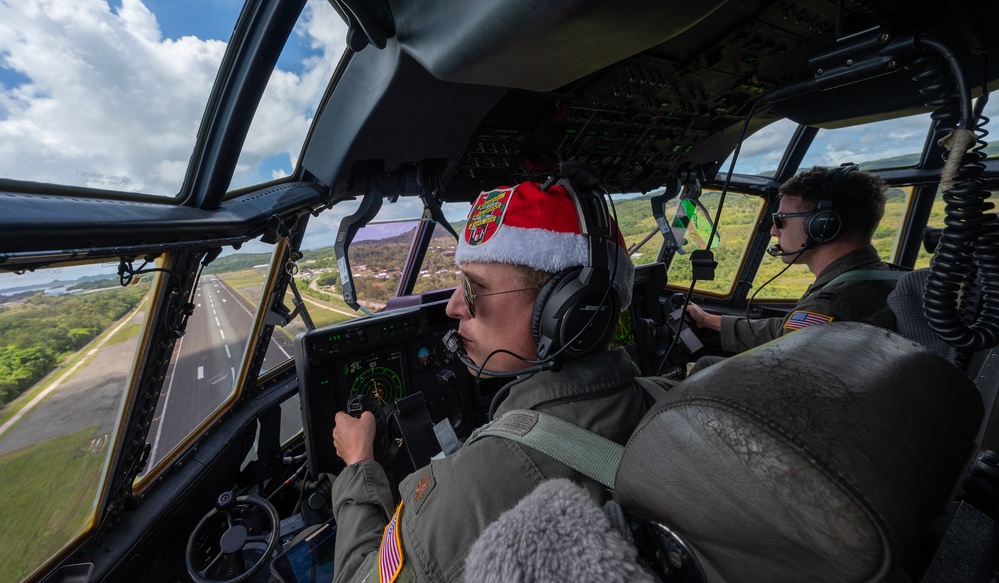 Santa 52: 36th EAS delivers humanitarian bundles to Angaur and Peleliu