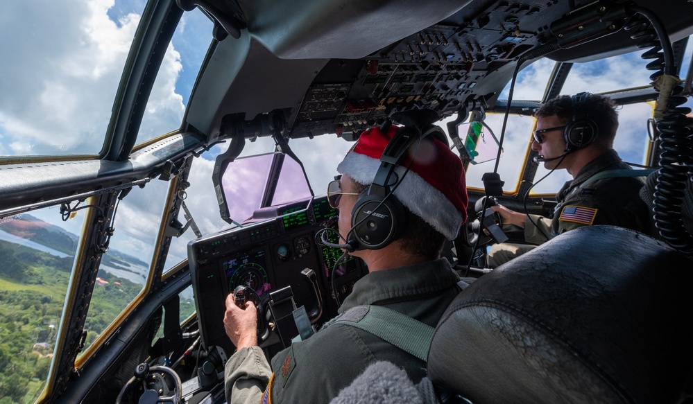 Santa 52: 36th EAS delivers humanitarian bundles to Angaur and Peleliu