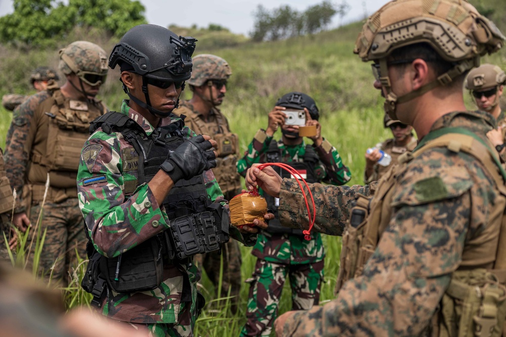 Keris MAREX 23: EOD Range