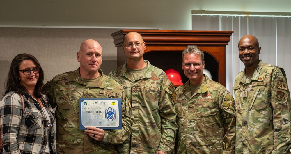 Leadership congratulate chief master sgt. selects