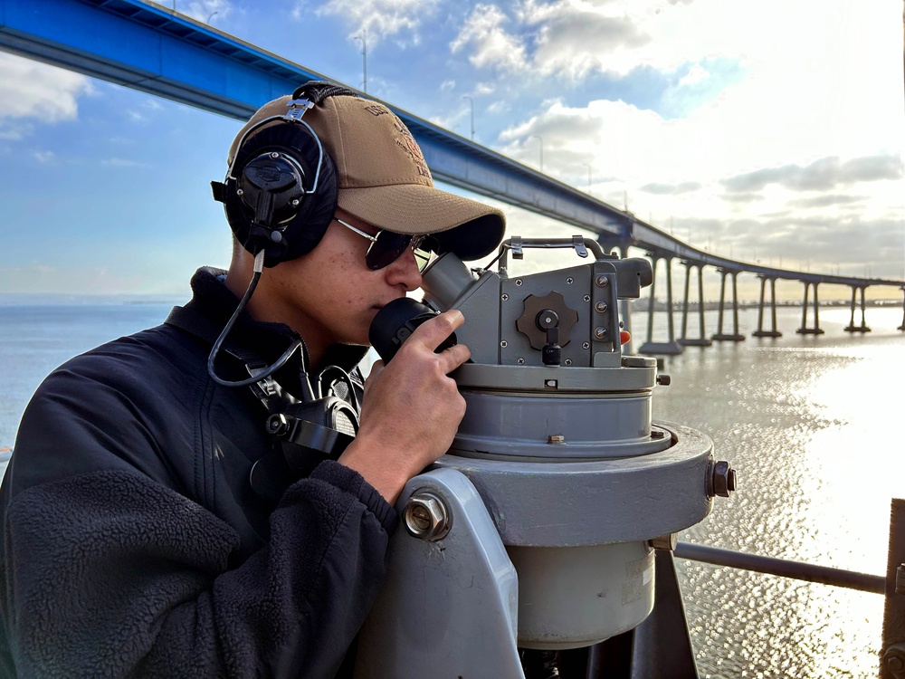 USS Boxer Returns to Sea