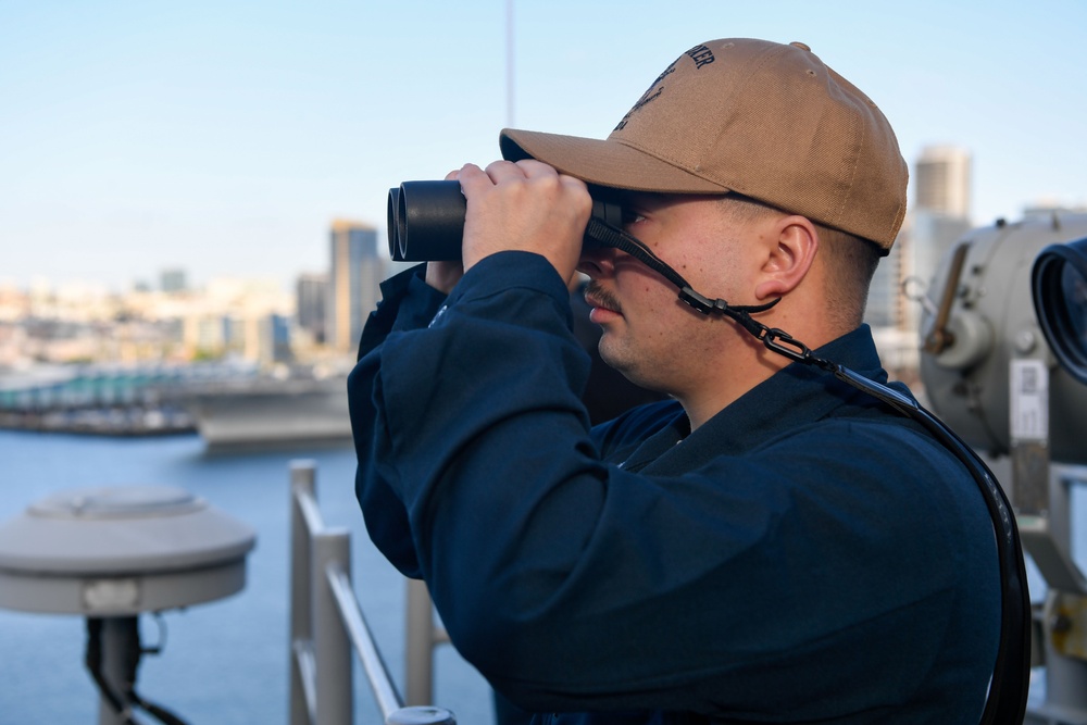 USS Boxer Returns to Sea