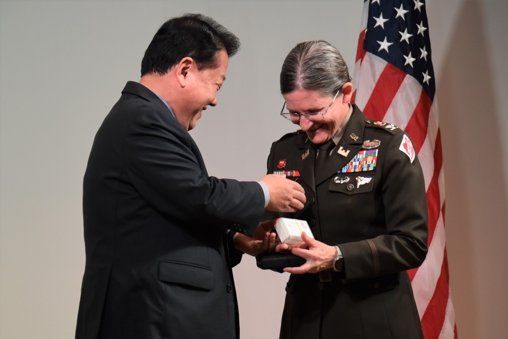 USACE Far East District commander receives an honorary Korean name