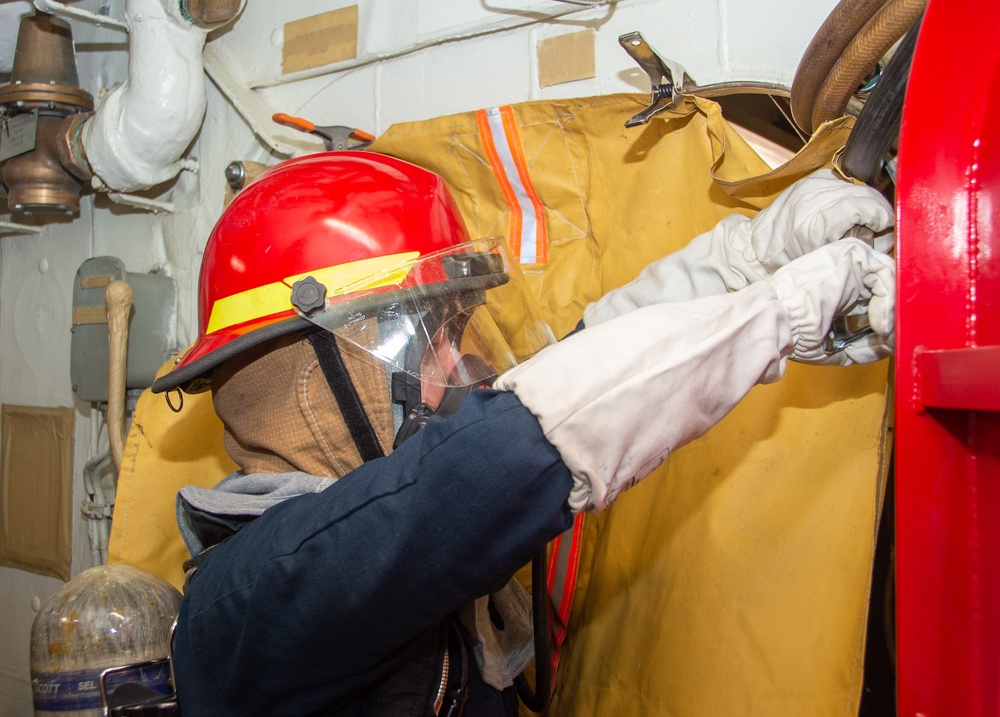 USS Ronald Reagan (CVN 76) conducts a joint damage control training drill