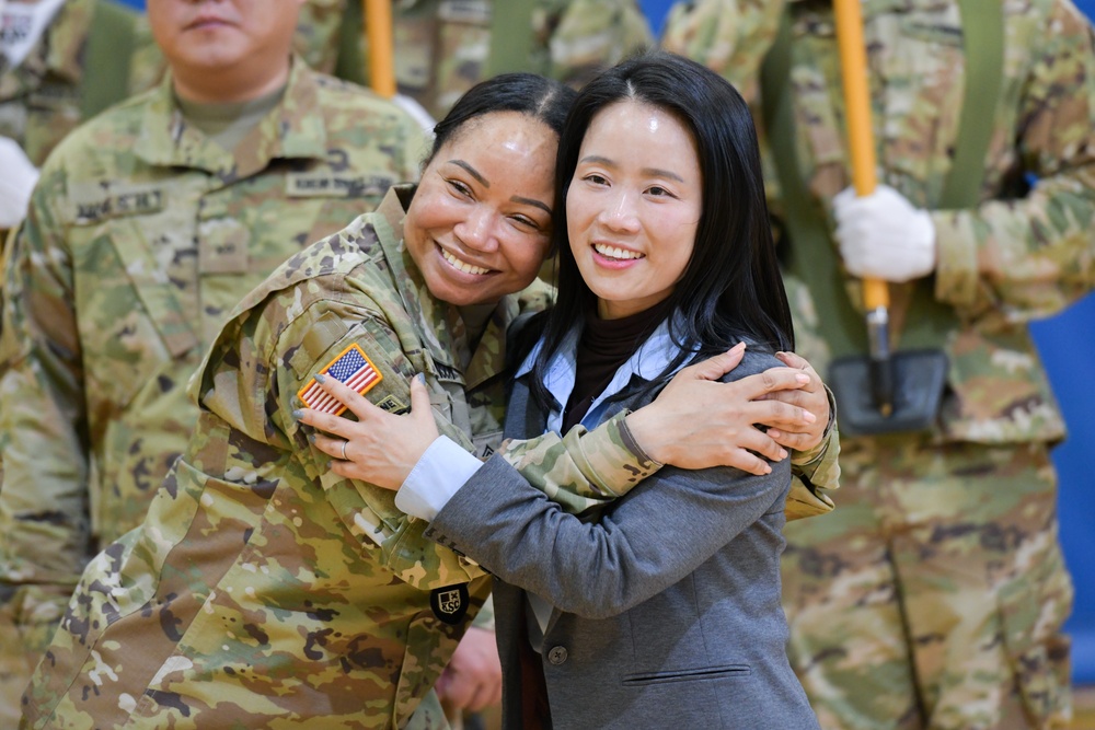 Korean Service Corps Battalion Holds Emotional Farewell for CSM Dunson