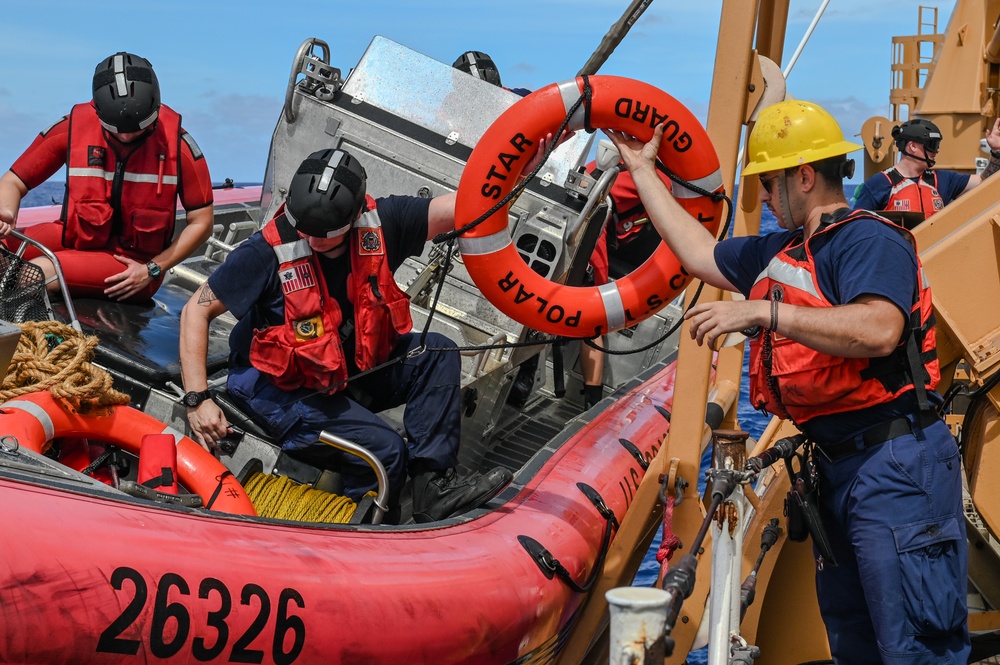 Coast Guard Cutter Polar Star (WAGB-10) conducts training drills