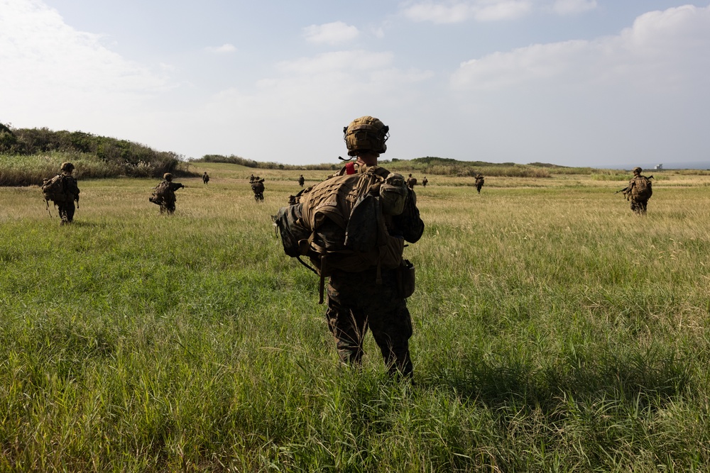 Battalion Landing Team 1/1’s Alpha Company conducts a Helicopter Raid Exercise