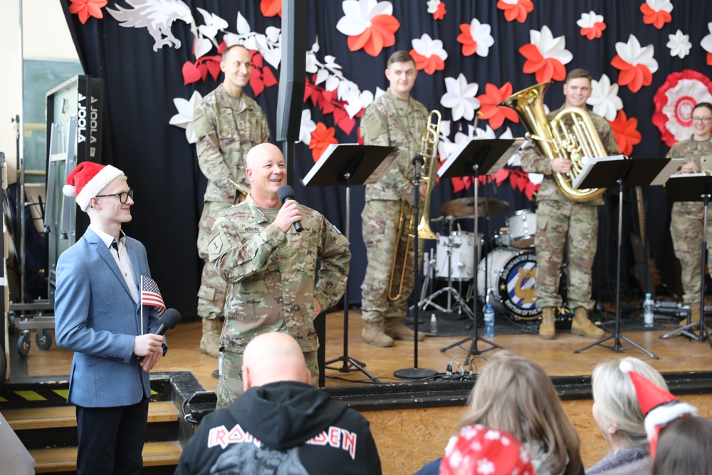 3rd Infantry Division Band performs for students at Krakow School for the Blind