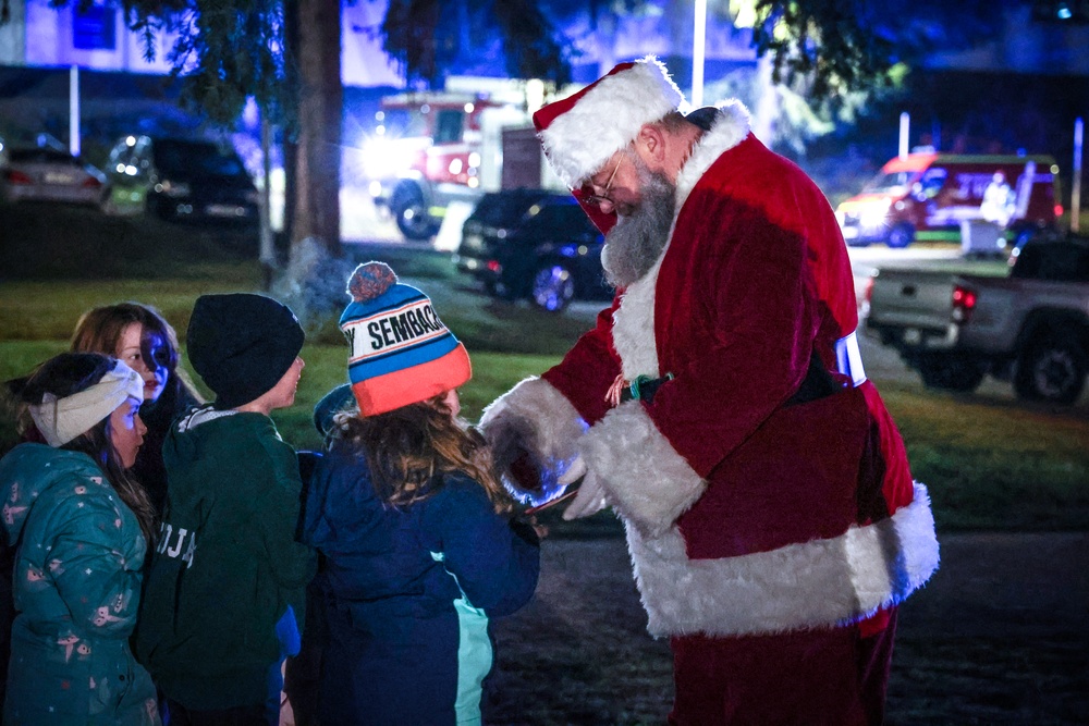 21st Theater Sustainment Command Tree Lighting Ceremony