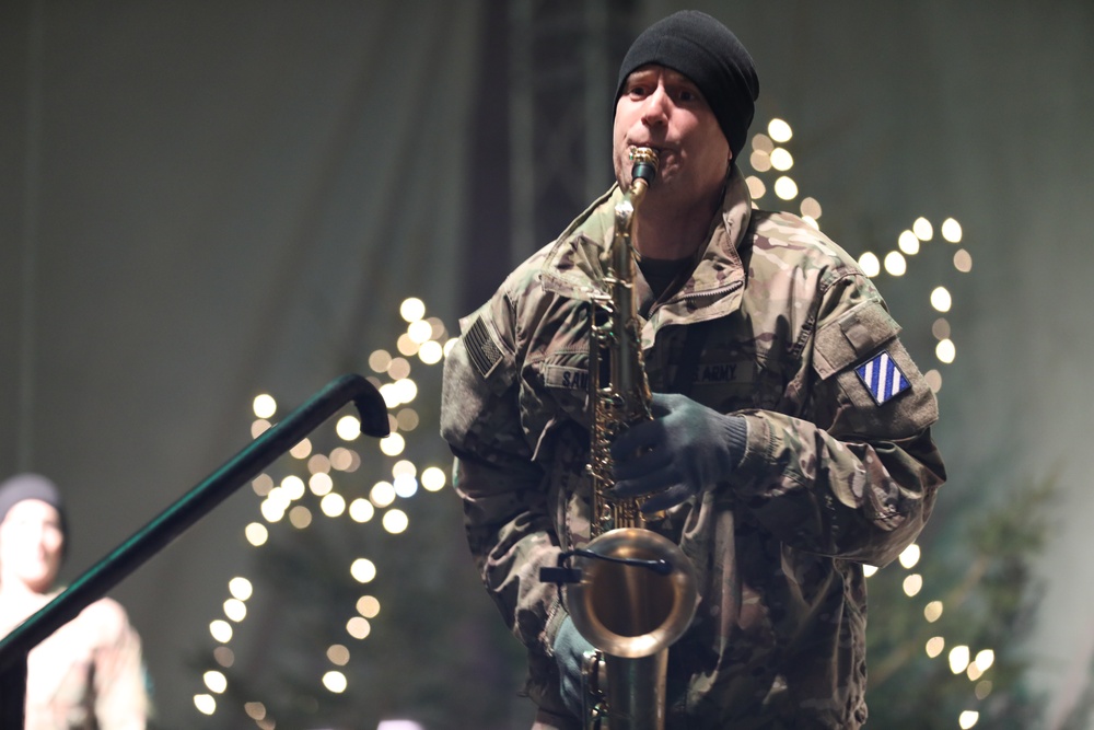 Songs of the season: Dogface Soldiers Perform at Krakow Christmas Market