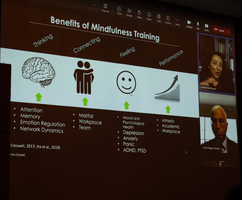 10AAMDC Leaders examine mindfulness