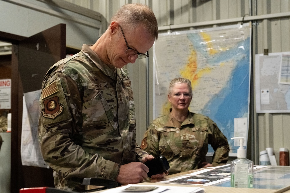 Third Air Force, 406 AEW leaders visit deployed troops