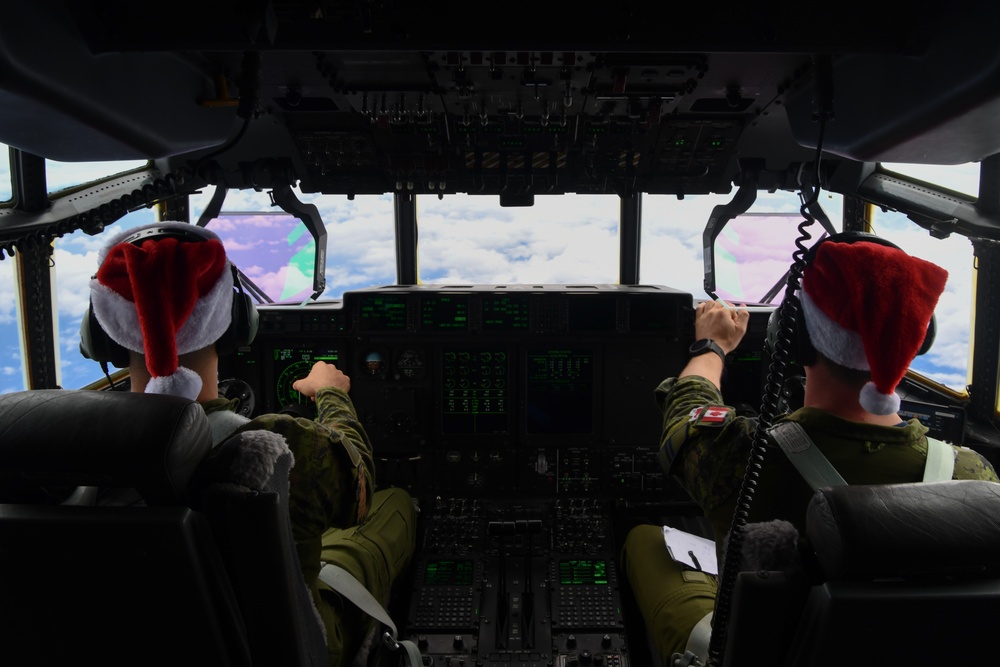 Santa 55: Royal Canadian Air Force delivers humanitarian aid during OCD 23