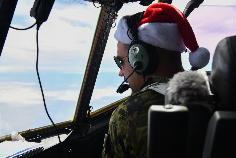 Santa 55: Royal Canadian Air Force delivers humanitarian aid during OCD 23