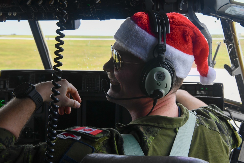Santa 55: Royal Canadian Air Force delivers humanitarian aid during OCD 23