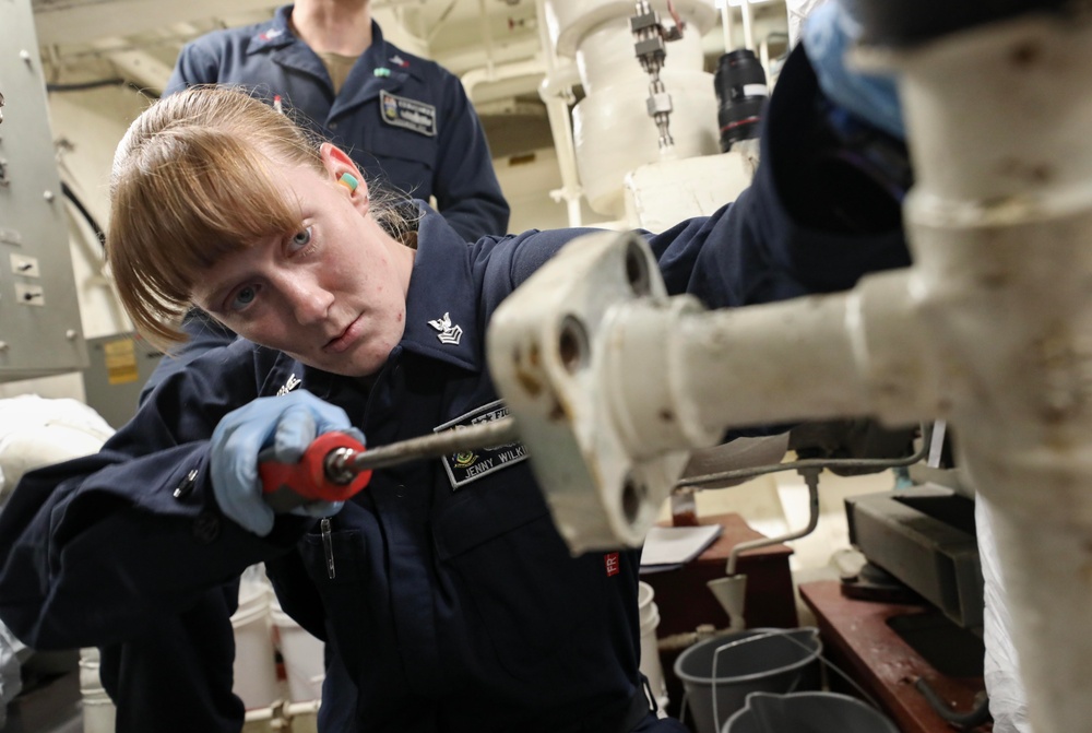 USS Dewey (DDG 105) Sailors Conduct Vacuum Collection, Holding and Transfer Maintenance
