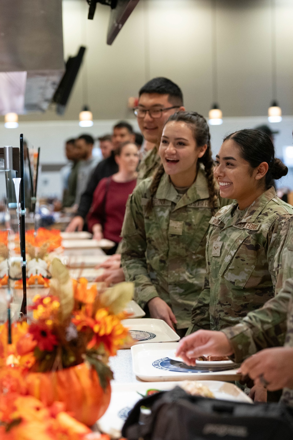 Monarch Dining Facility team provides Thanksgiving meal for Airmen