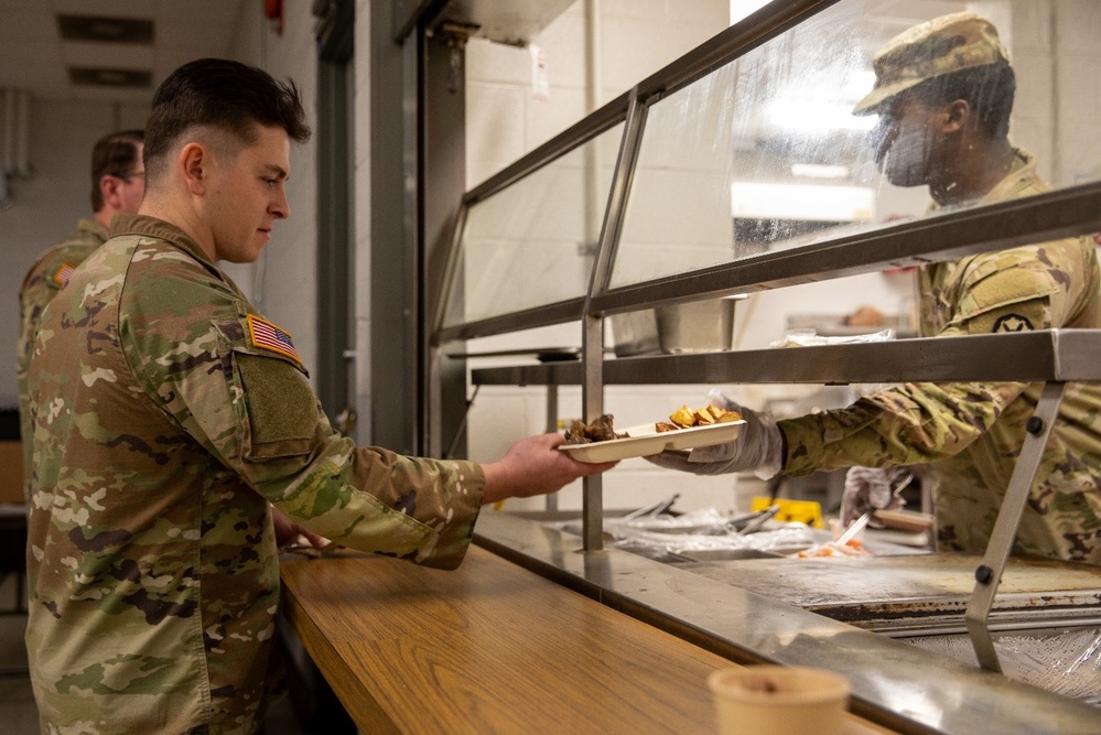 304th Military Police Battalion enjoys holiday meal