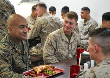 Lt Gen. Brian Cavanaugh Visits MCSFBn Kings Bay